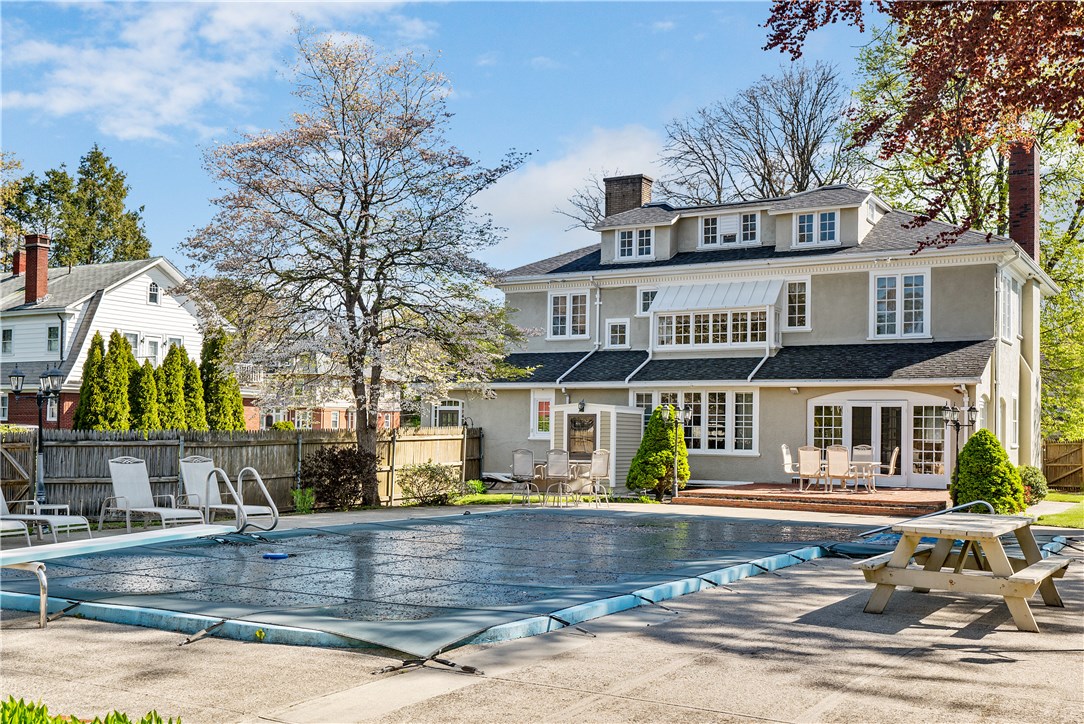 121 Woodland Road Woonsocket, RI 02895 - Photo 46 of 50