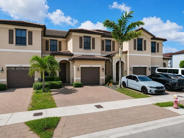$519,000 | 3382 West 104th Terrace, Hialeah, FL 33018