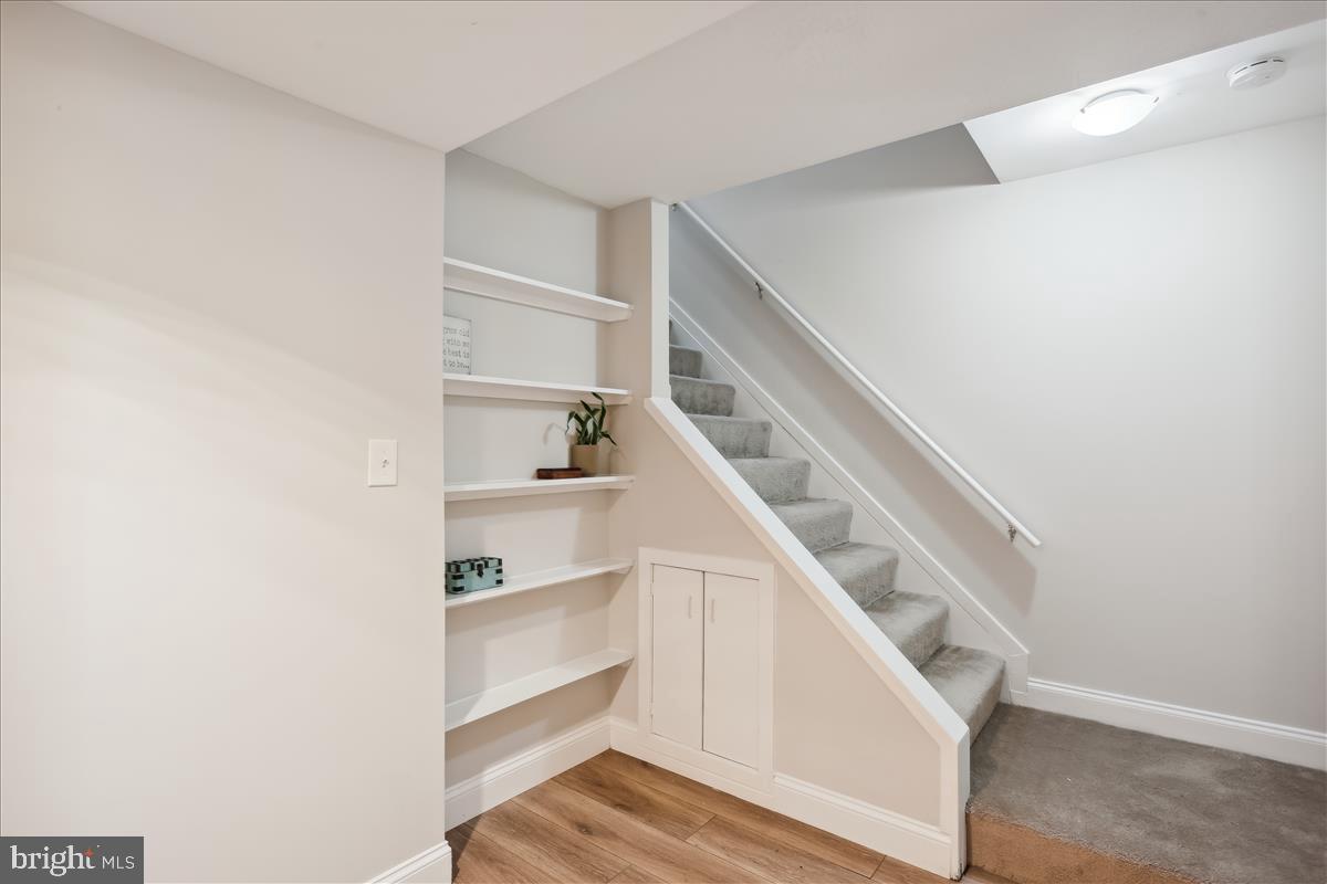 5 London Bridge Court Silver Spring, MD 20906 - Photo 33 of 65 Stairway to Lower Level