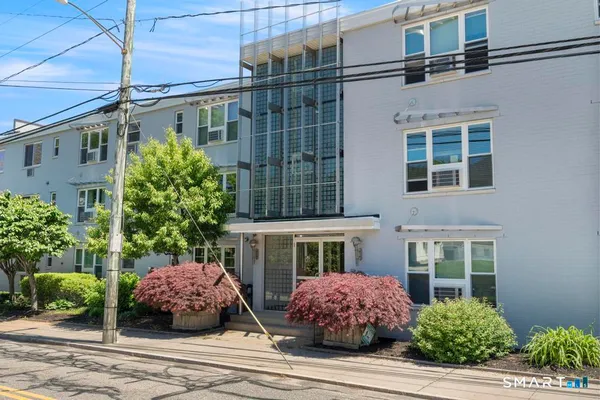 $175,000 | 184 Pequot Avenue, Unit 312, New London, CT 06320