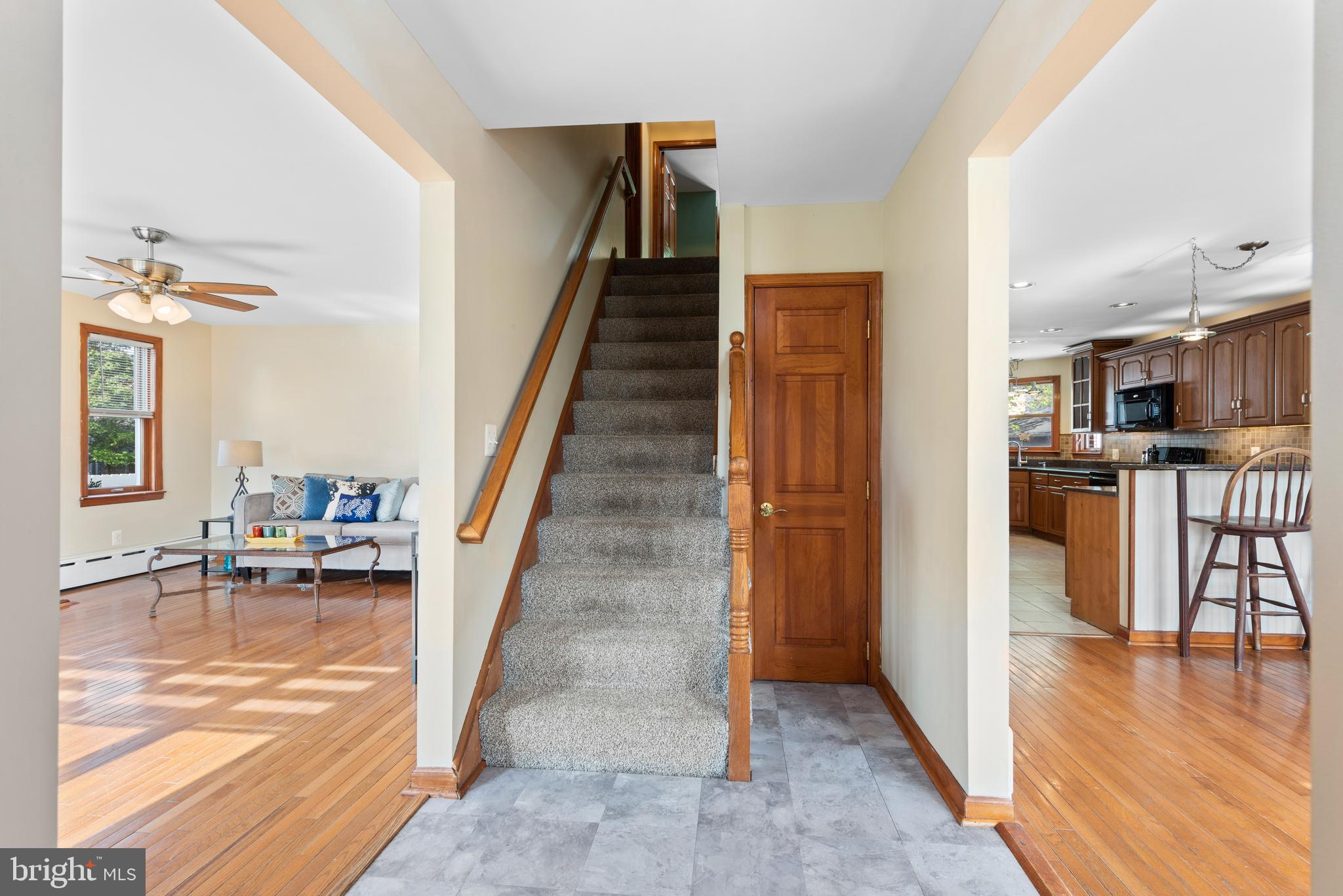 6312 South Orchard Road Linthicum Heights, MD 21090 - Photo 2 of 39 Entry