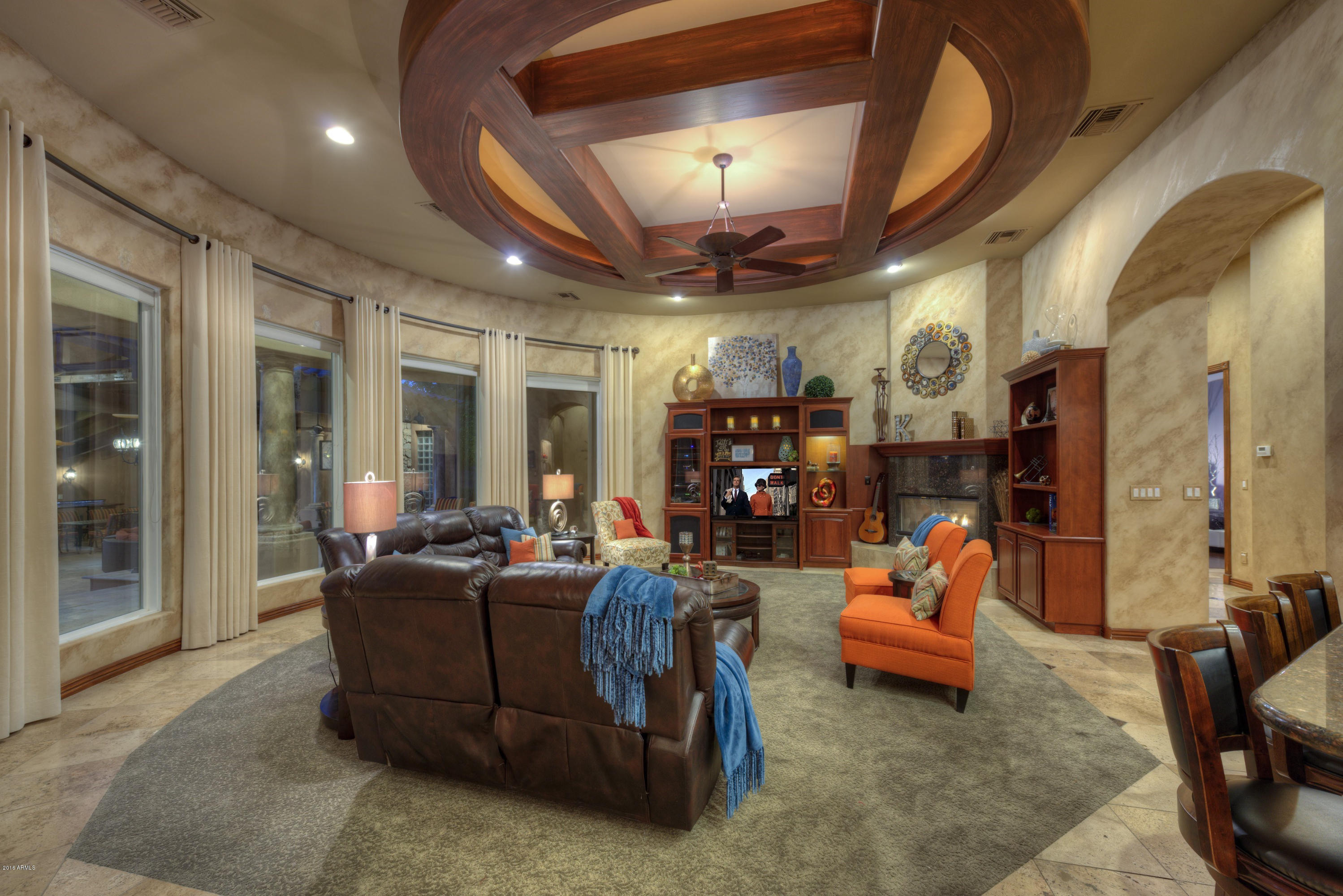 2885 East Robin Court Gilbert, AZ 85296 - Photo 21 of 61 019_Family Room 3