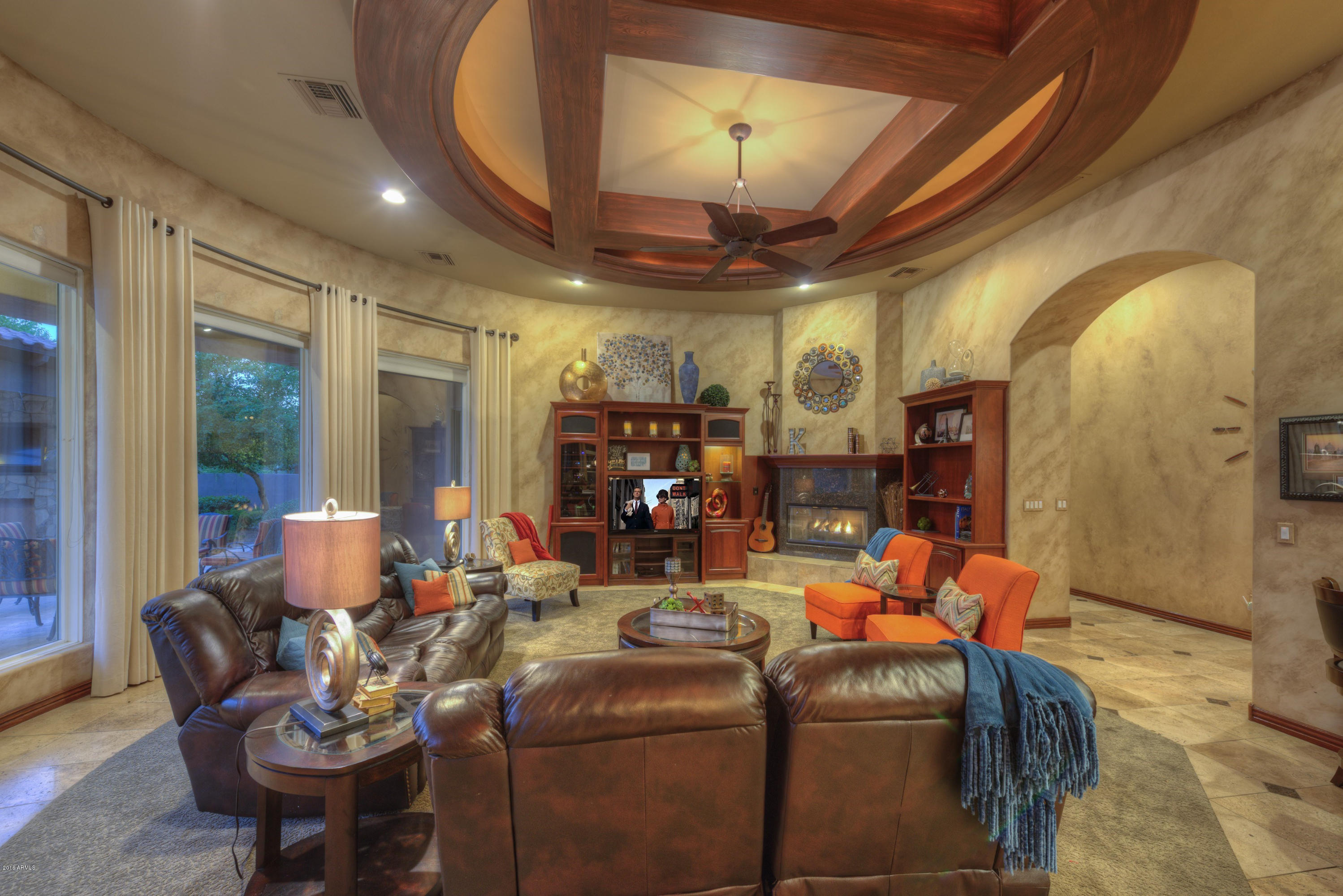 2885 East Robin Court Gilbert, AZ 85296 - Photo 23 of 61 018_Family Room