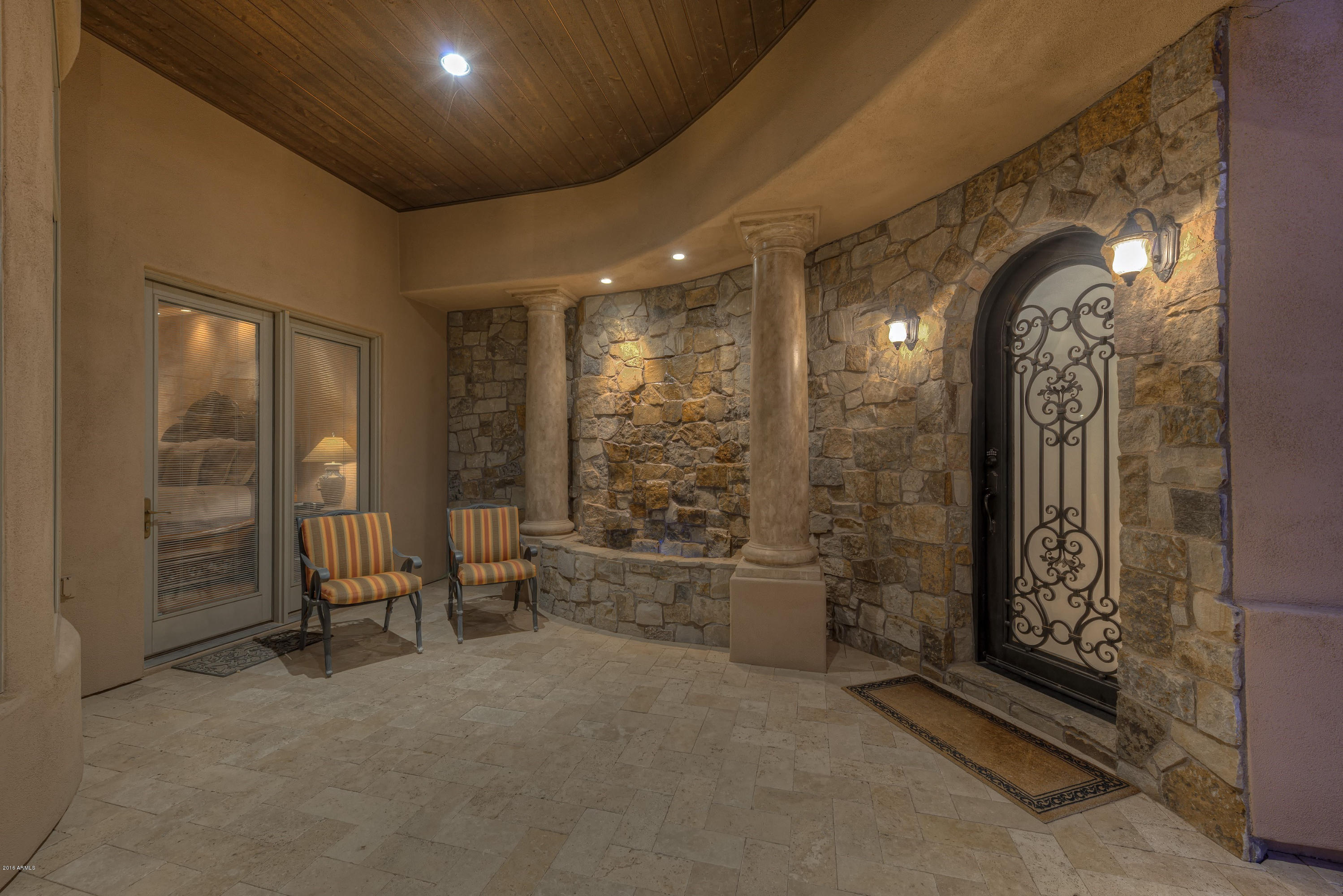 2885 East Robin Court Gilbert, AZ 85296 - Photo 41 of 61 036_Casita Entry and Water Feature