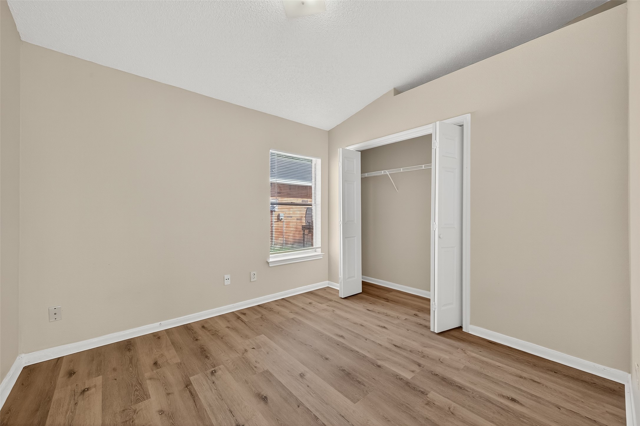 15727 Ridgegate Road Houston, TX 77053 - Photo 5 of 13