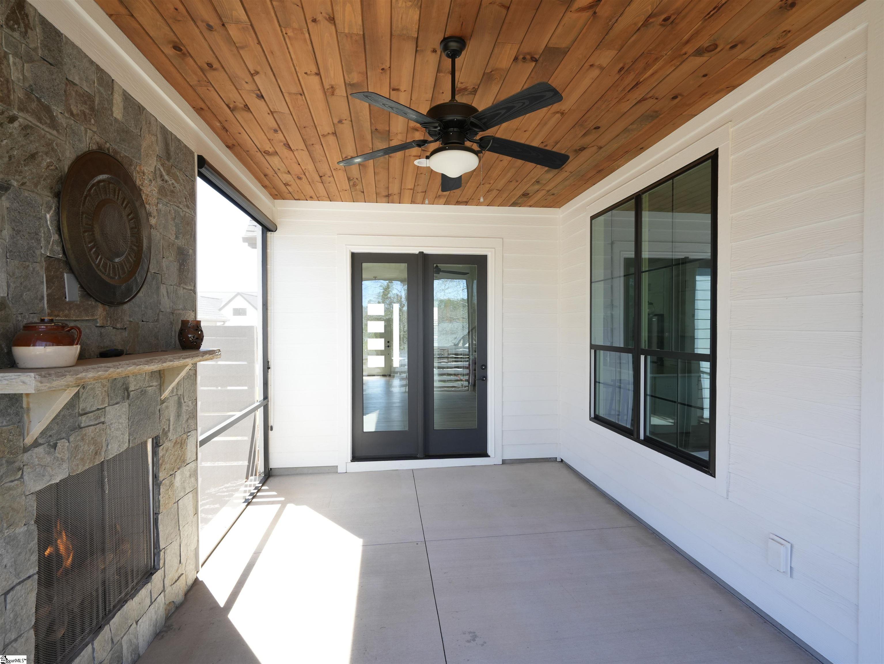 134 Winding Rock Road Simpsonville, SC 29680 - Photo 7 of 32 Gallery Image 7
