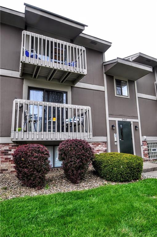2457 Brook Ledge Road, Unit 33A Bridgeville, PA 15017 - Photo 2 of 25