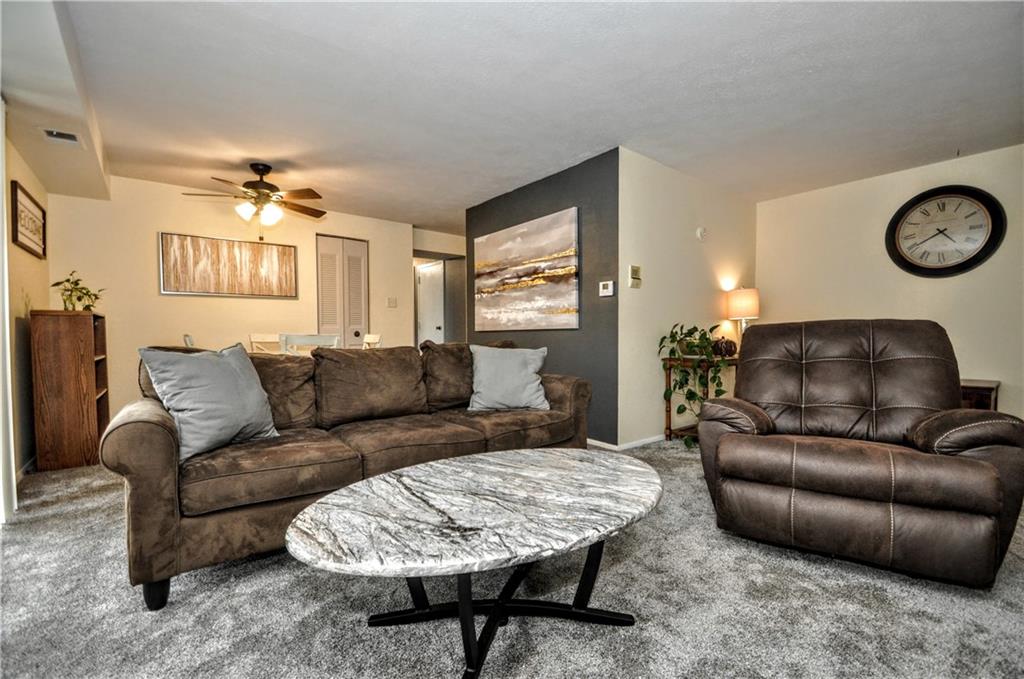 2457 Brook Ledge Road, Unit 33A Bridgeville, PA 15017 - Photo 4 of 25