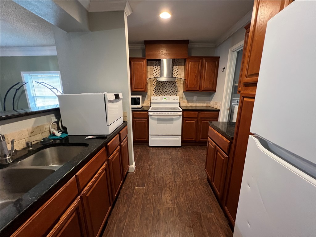 1820 Live Oak Avenue Waco, TX 76708 - Photo 21 of 47