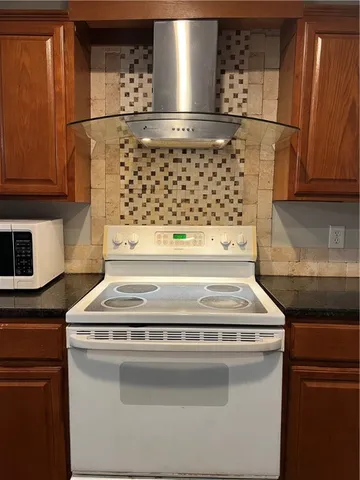 $165,000 | 1820 Live Oak Avenue, Waco, TX 76708