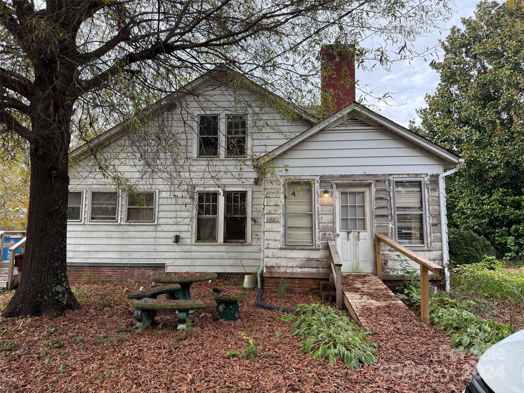 4169 Section House Road Hickory, NC 28601 - Photo 4 of 13 Gallery Image 4