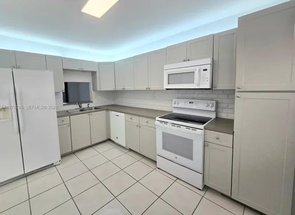 $2,700 | 15081 Southwest 127th Court, Miami, FL 33186