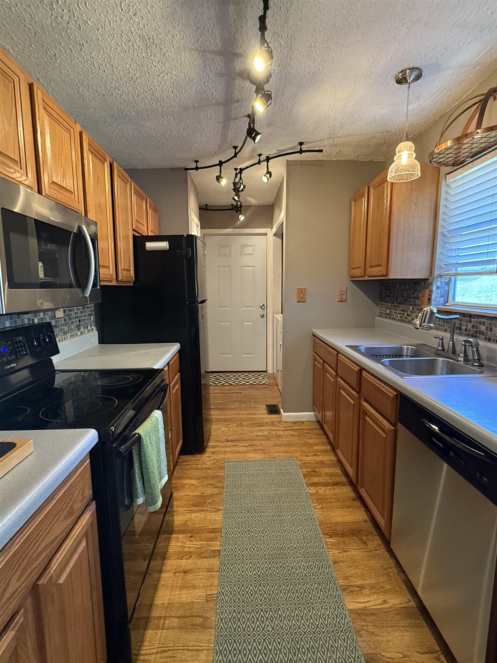 262 Mt. Pleasant Road Louisa, KY 41230 - Photo 12 of 42