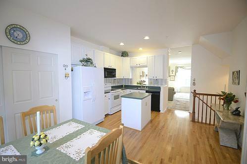 6309 Wind Rider Way Columbia, MD 21045 - Photo 8 of 23 Kitchen