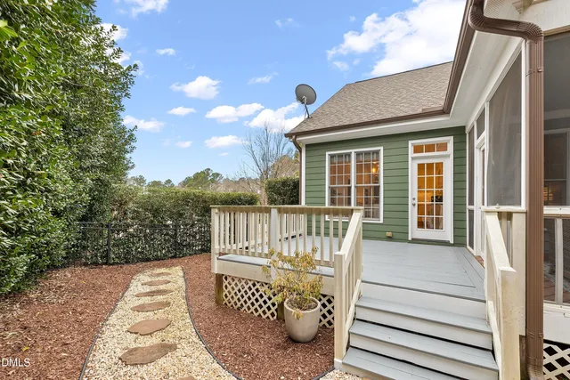 $1,052,000 | 7243 Capulin Crest Drive, Apex, NC 27539