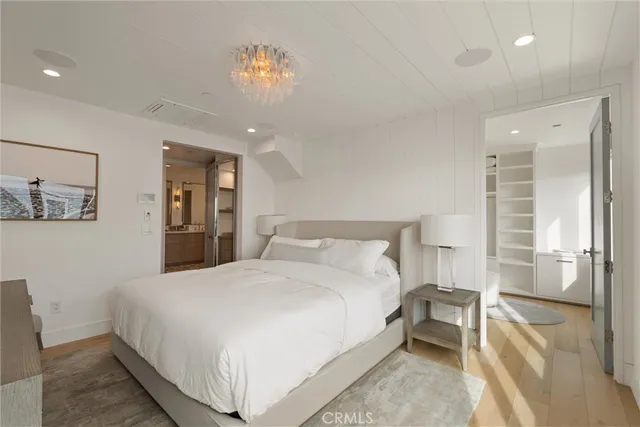 $6,499,000 | 2200 The Strand, Unit B, Manhattan Beach, CA 90266