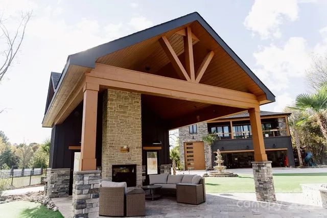 $1,850,000 | 1550 South Main Street, Mount Pleasant, NC 28124