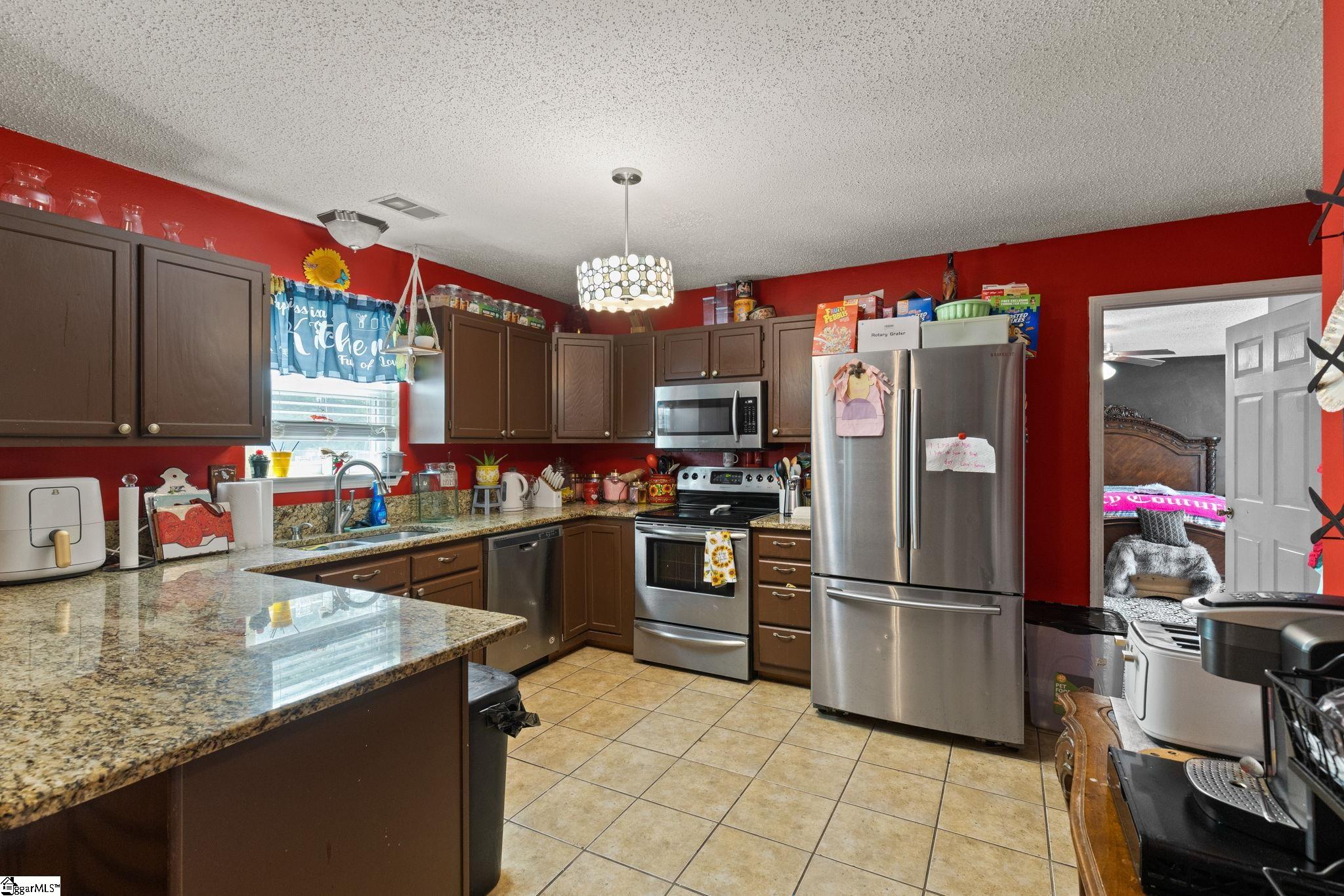 420 Raspberry Lane Fountain Inn, SC 29644 - Photo 7 of 24