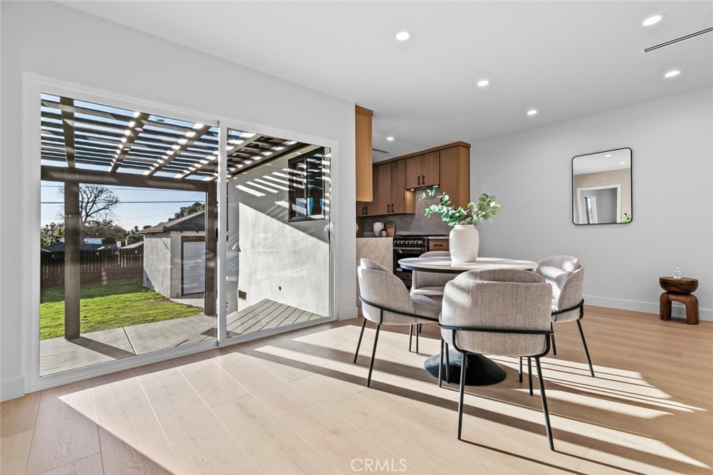 3141 North Frederic Street Burbank, CA 91504 - Photo 11 of 47