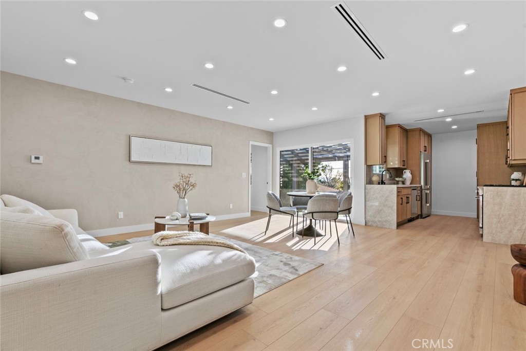 3141 North Frederic Street Burbank, CA 91504 - Photo 6 of 47