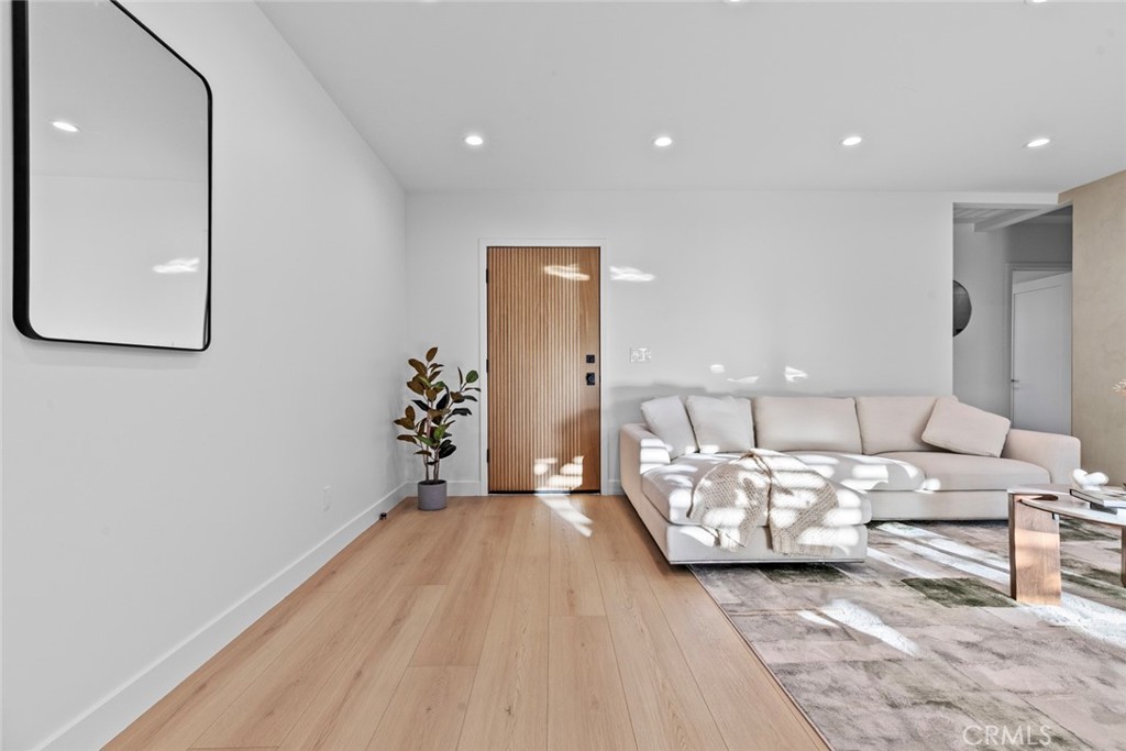 3141 North Frederic Street Burbank, CA 91504 - Photo 7 of 47