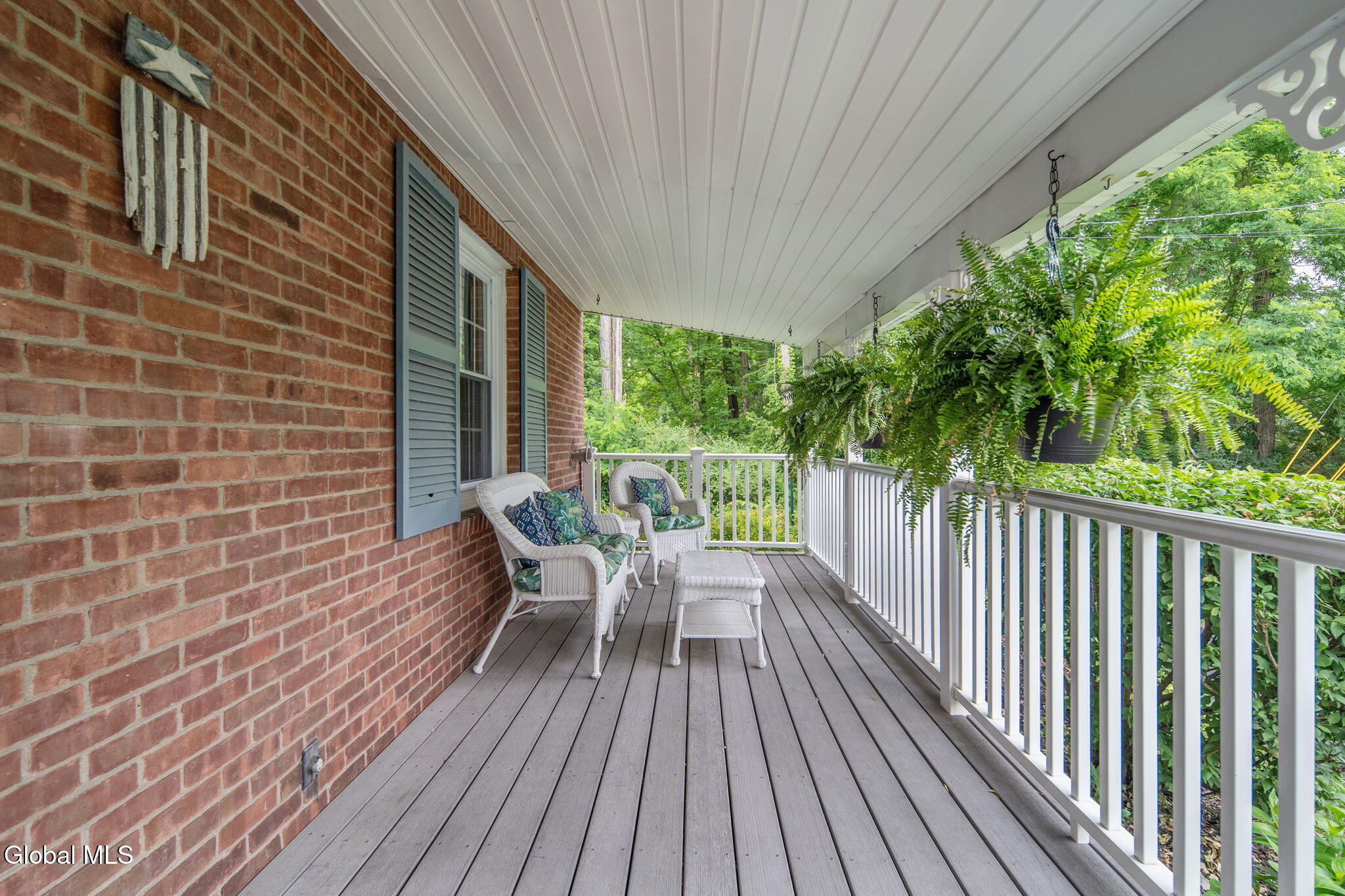 260 Consaul Road Colonie, NY 12205 - Photo 3 of 3 3