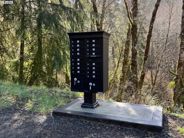 $195,000 | Fiddle Back, North Bend, OR 97459