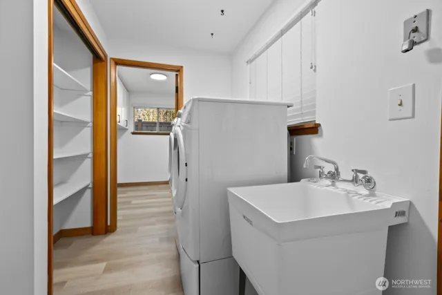 $4,500 | 10338 44th Avenue Northeast, Seattle, WA 98125