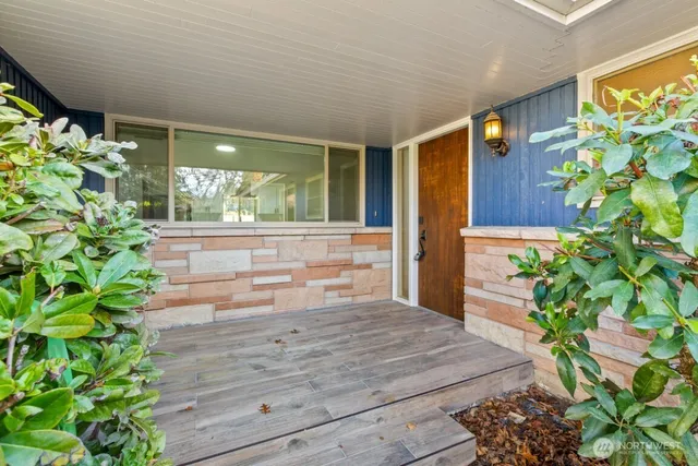 $4,500 | 10338 44th Avenue Northeast, Seattle, WA 98125