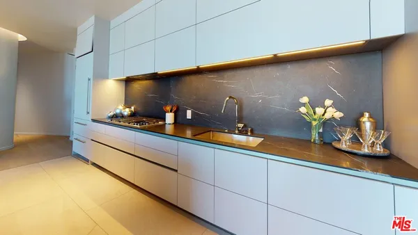 $4,896 | 2801 Sunset Place, Unit 1009, Los Angeles, CA 90005