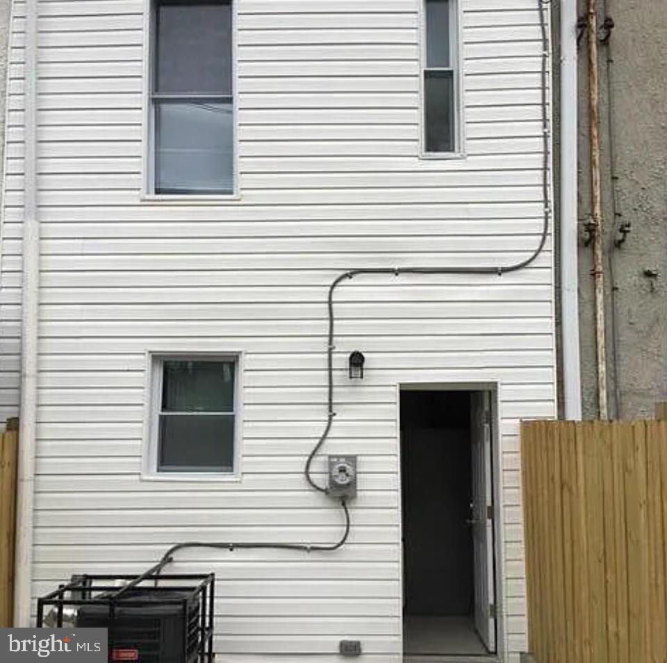 2023 West Lexington Street Baltimore, MD 21223 - Photo 5 of 10