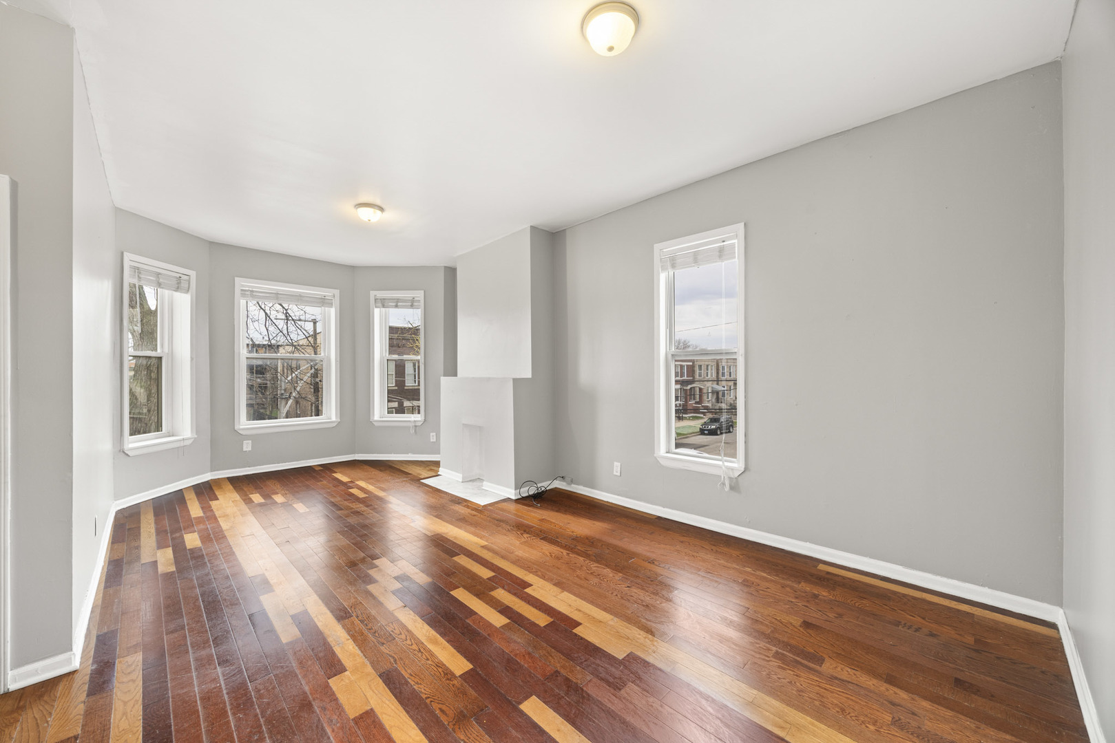 6649 South Rhodes Avenue, Unit 2N Chicago, IL 60637 - Photo 2 of 13