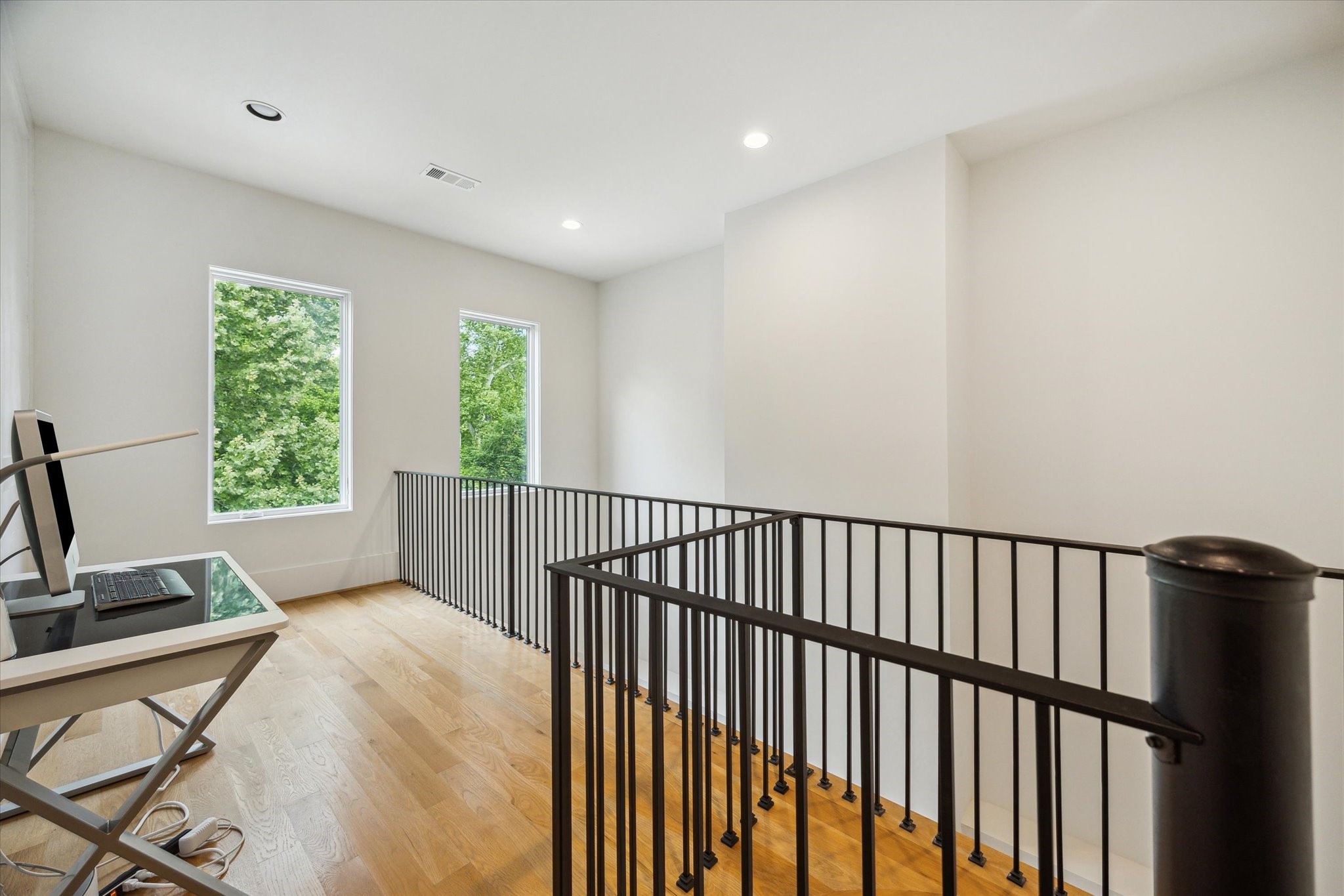 22 East Shady Lane, Unit E Houston, TX 77063 - Photo 19 of 50