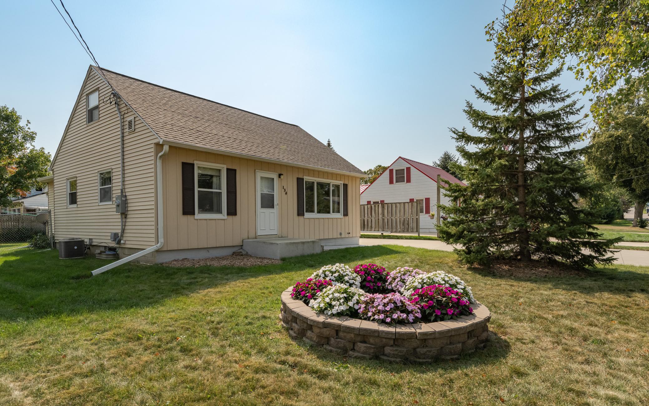 134 19th Street Southeast Rochester, MN 55904 - Photo 2 of 42