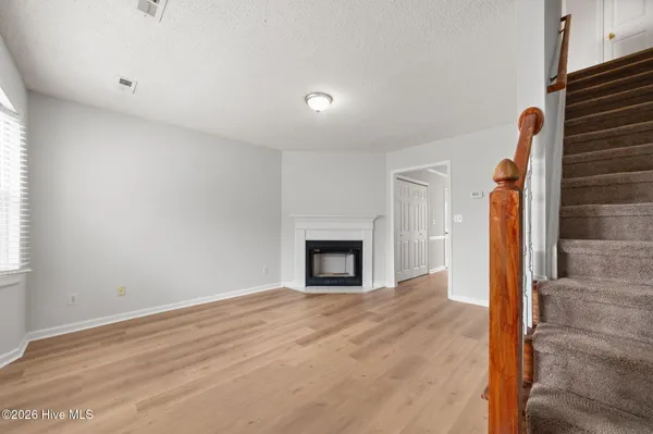 $950 | 3915 Sterling Pointe Drive, Unit JJ9, Winterville, NC 28590