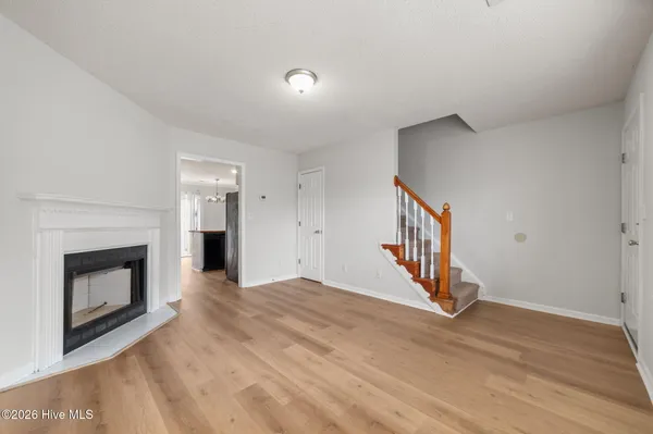 $950 | 3915 Sterling Pointe Drive, Unit JJ9, Winterville, NC 28590