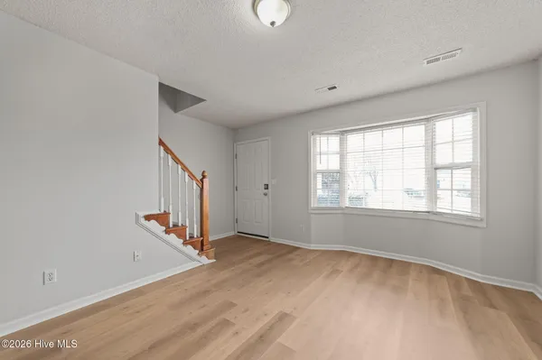 $950 | 3915 Sterling Pointe Drive, Unit JJ9, Winterville, NC 28590