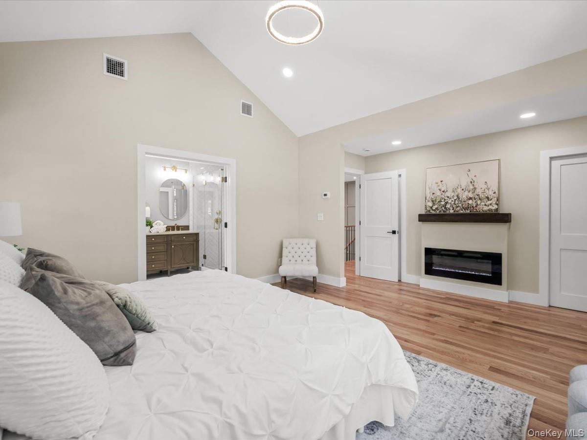 8 Brixton Road Garden City, NY 11530 - Photo 34 of 47