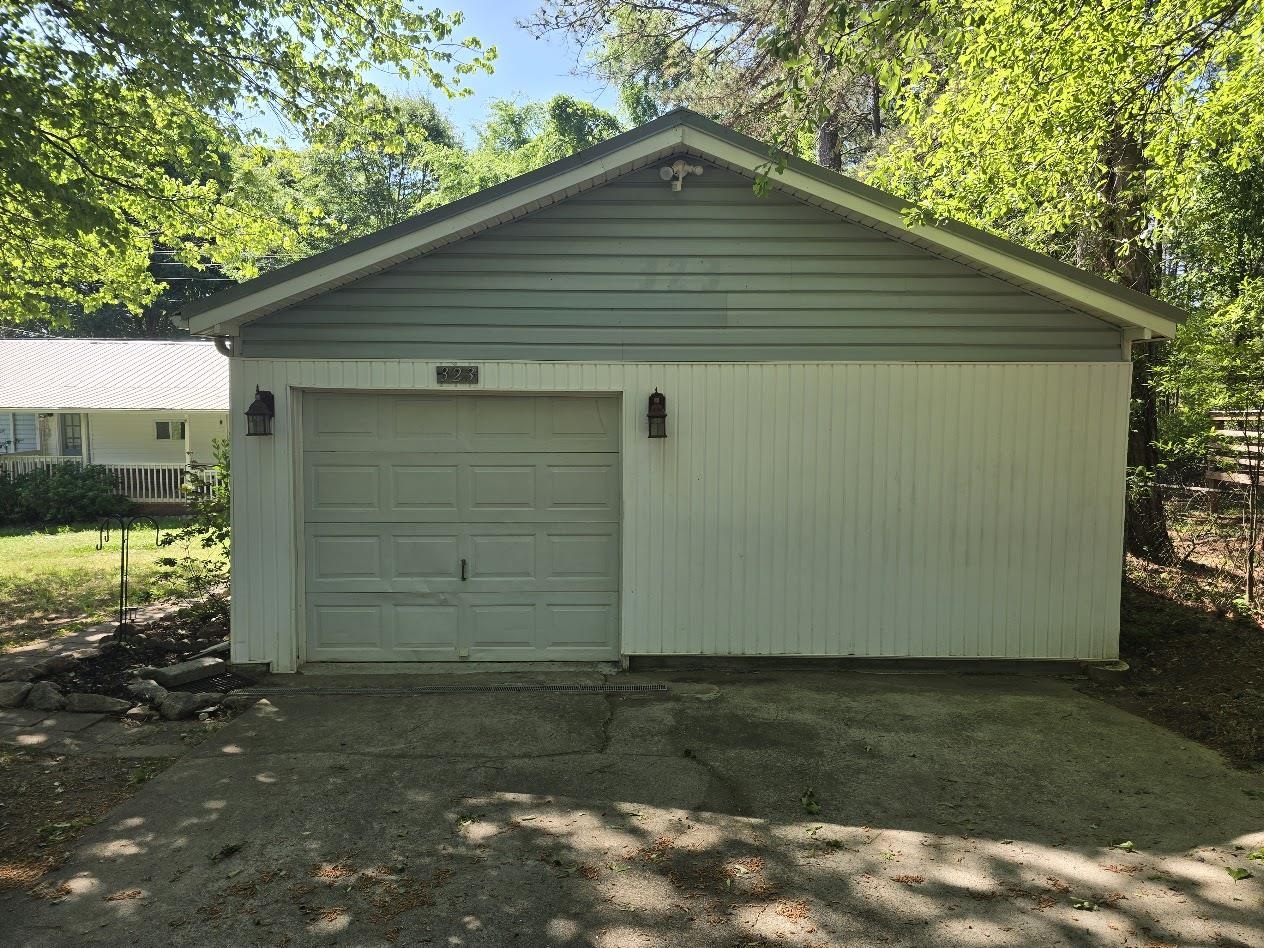 323 State Rd S-11-72 Gaffney, SC 29340 - Photo 5 of 44