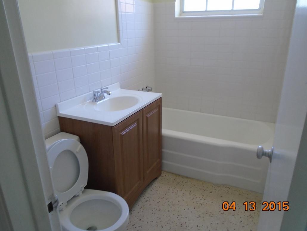 369 Alhambra Place West Palm Beach, FL 33405 - Photo 2 of 8 DSC00545