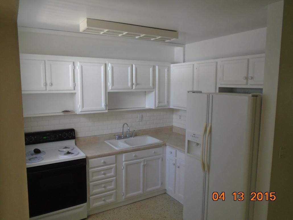 369 Alhambra Place West Palm Beach, FL 33405 - Photo 3 of 8 DSC00546