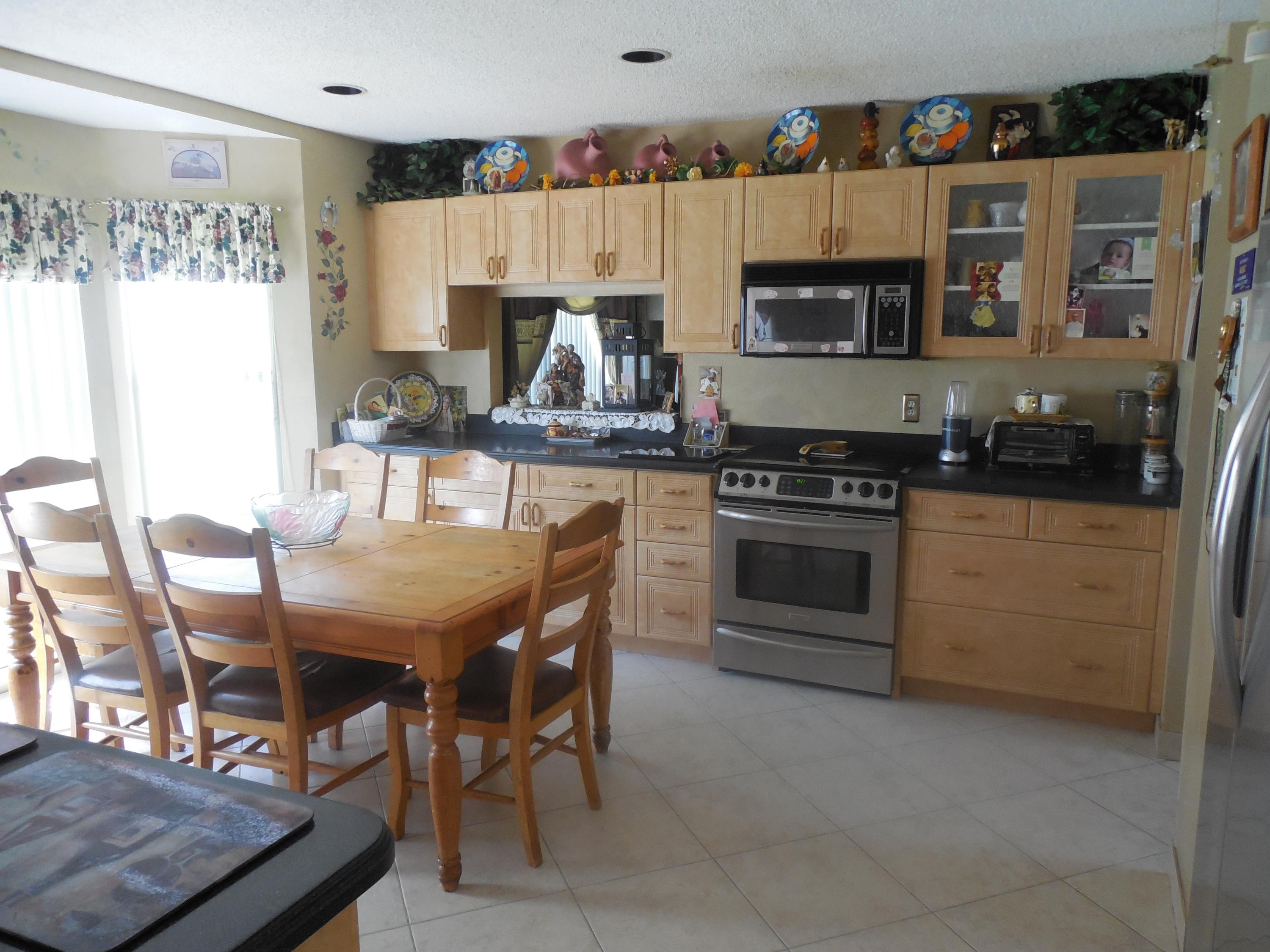 10752 Lake Oak Way Boca Raton, FL 33498 - Photo 9 of 15 aaaalake oak way 070