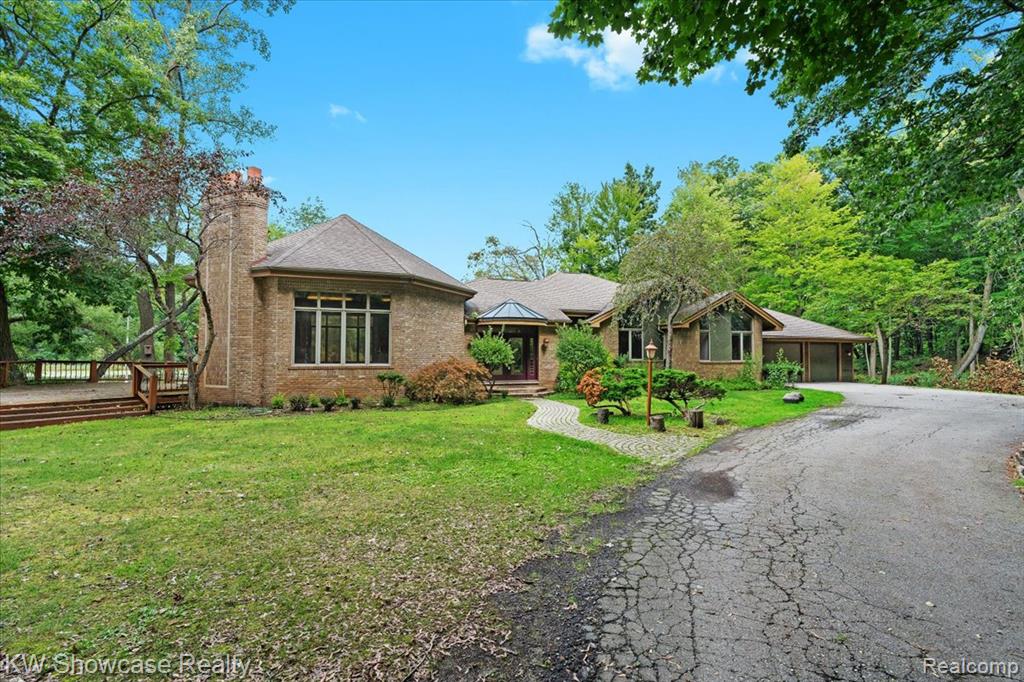 7950 Clement Road Clarkston, MI 48346 - Photo 2 of 44