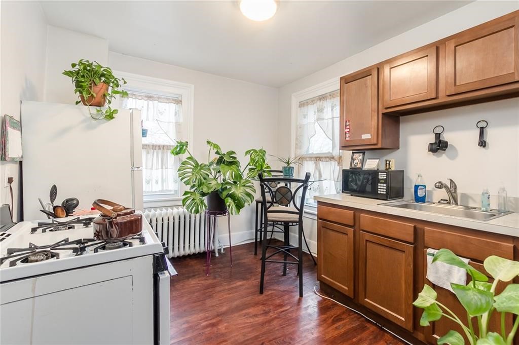 44 Rowley Street Rochester, NY 14607 - Photo 10 of 23 Gallery Image 10
