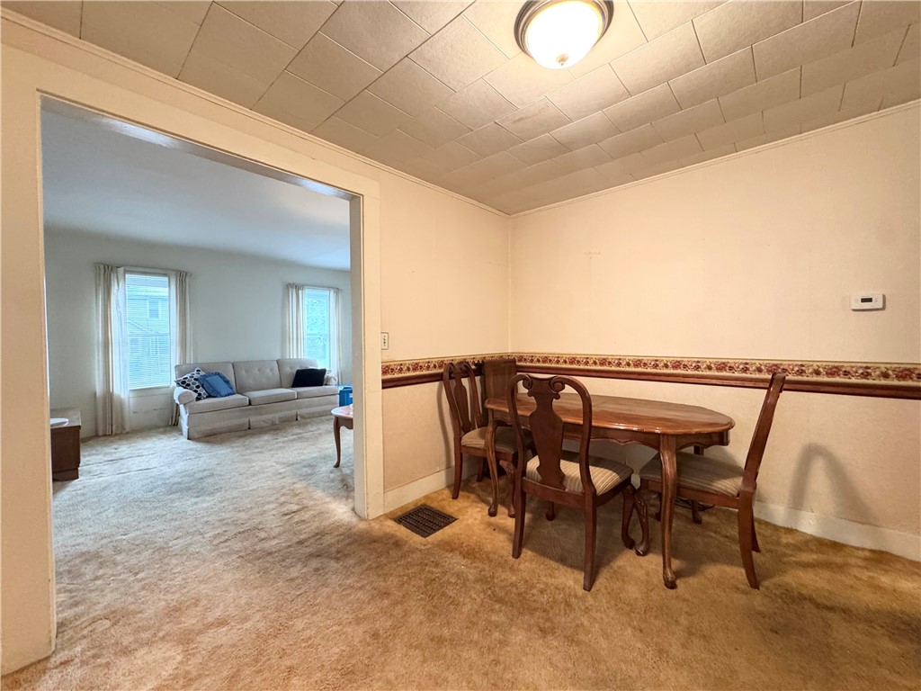 126 North Fulton Street Auburn, NY 13021 - Photo 12 of 38