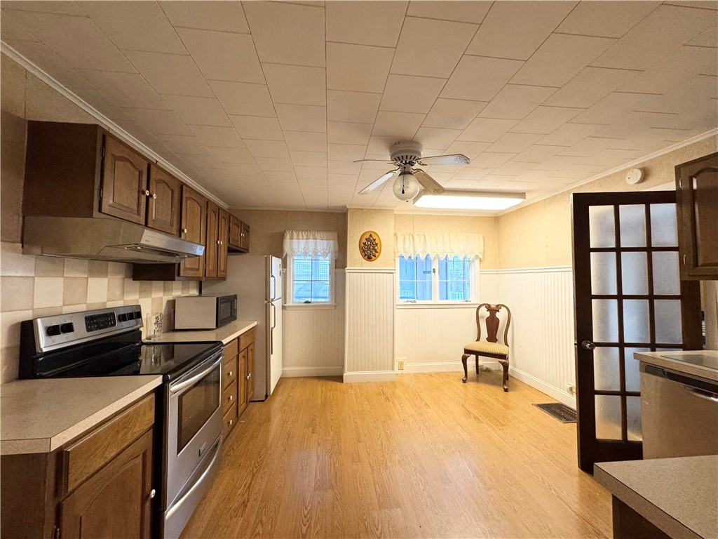 126 North Fulton Street Auburn, NY 13021 - Photo 17 of 38