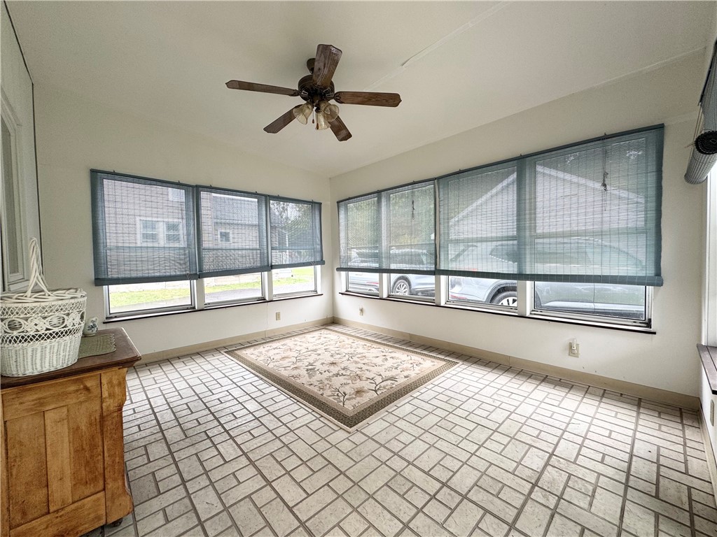 126 North Fulton Street Auburn, NY 13021 - Photo 22 of 38