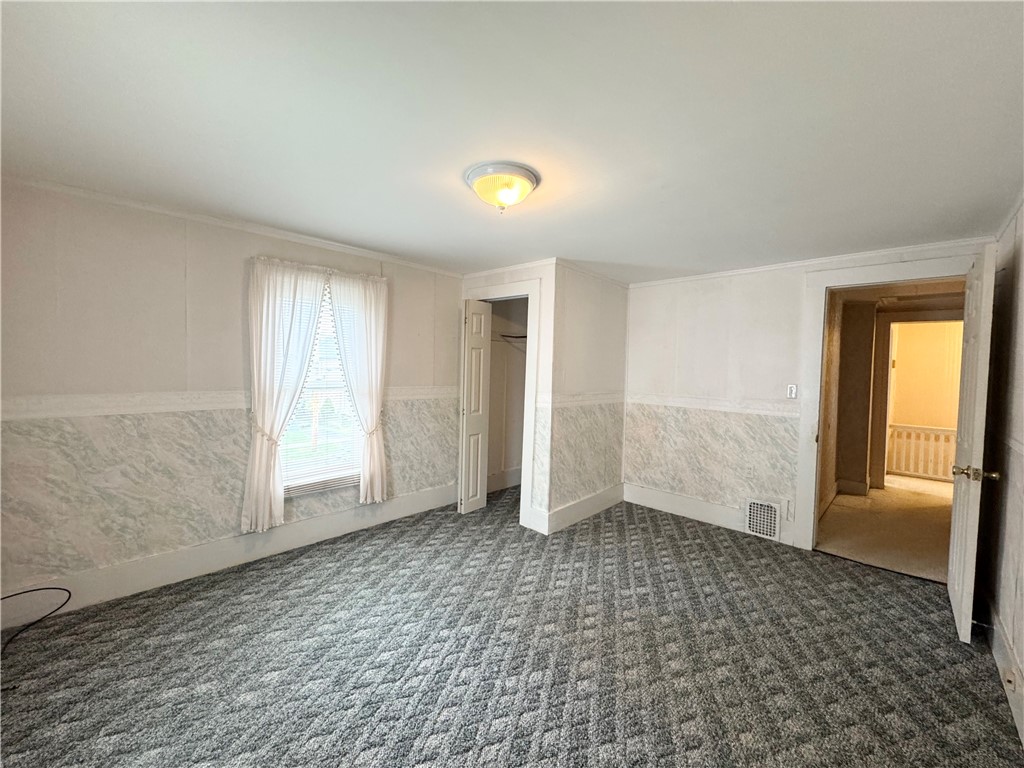 126 North Fulton Street Auburn, NY 13021 - Photo 28 of 38