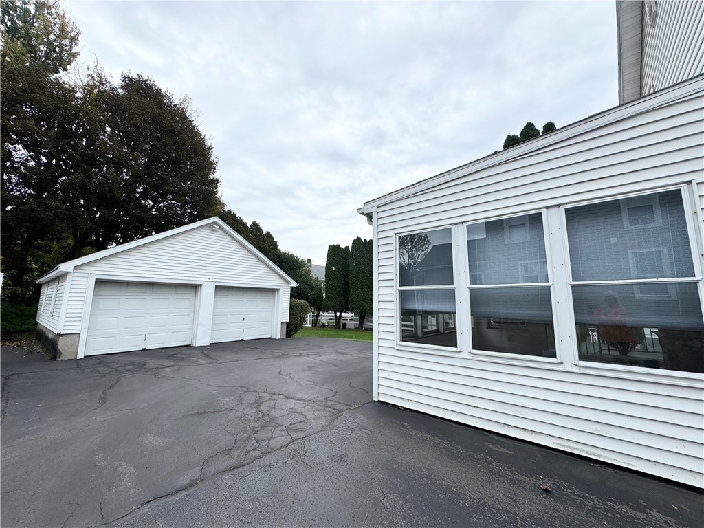 126 North Fulton Street Auburn, NY 13021 - Photo 5 of 38