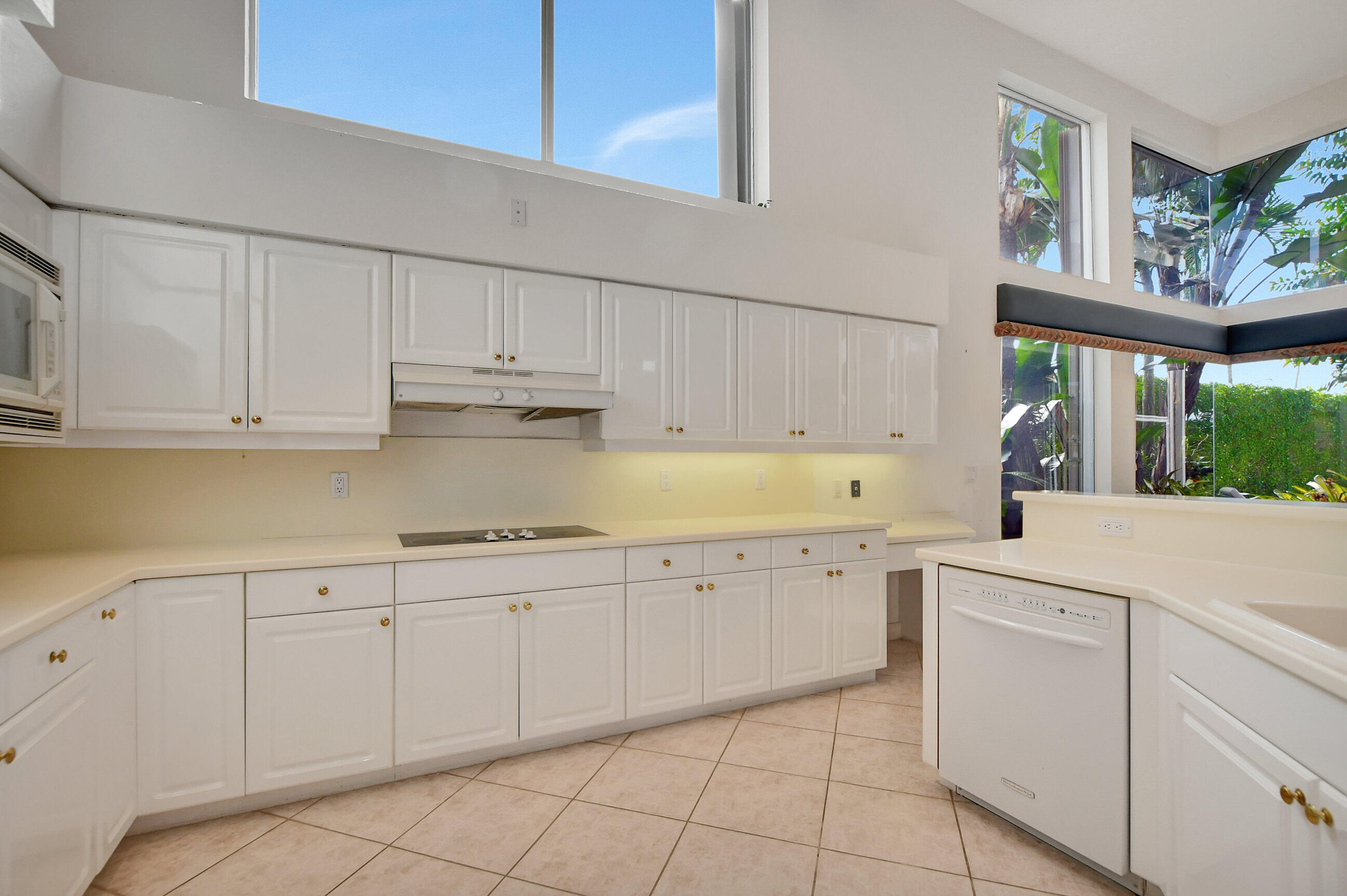 3564 Northwest Clubside Circle Boca Raton, FL 33496 - Photo 19 of 58 32_ebf_0856